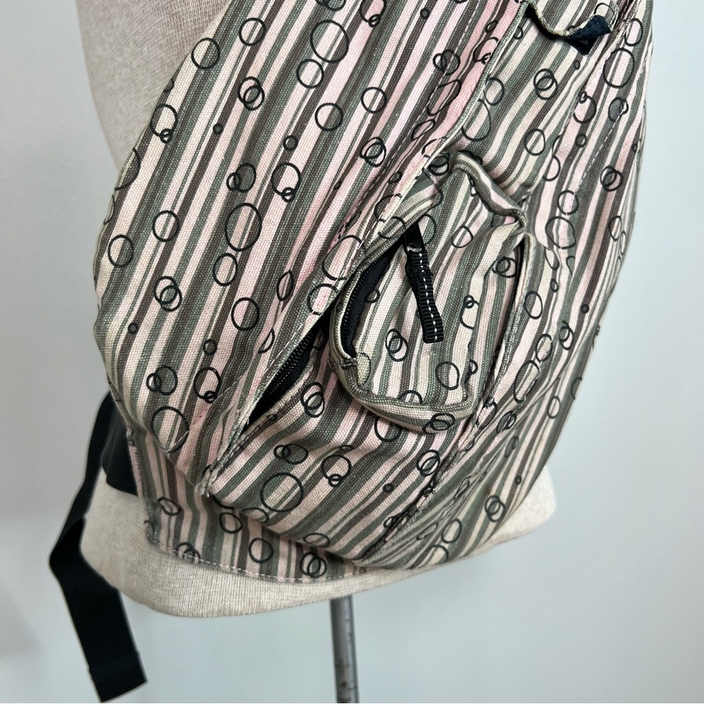 KAVU adjustable Rope Sling Bag with compartments stripes and circles print - Picture 4 of 15